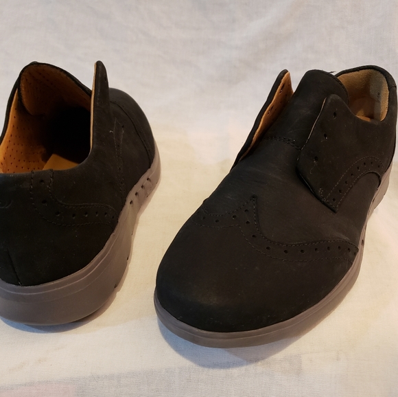 Clarks Shoes | Clarks Un Hinton Womens Black Nubuck Wingtip Oxfords Sz 7 M | Color: Black/Gray | Size: 7 | Willtown's Closet